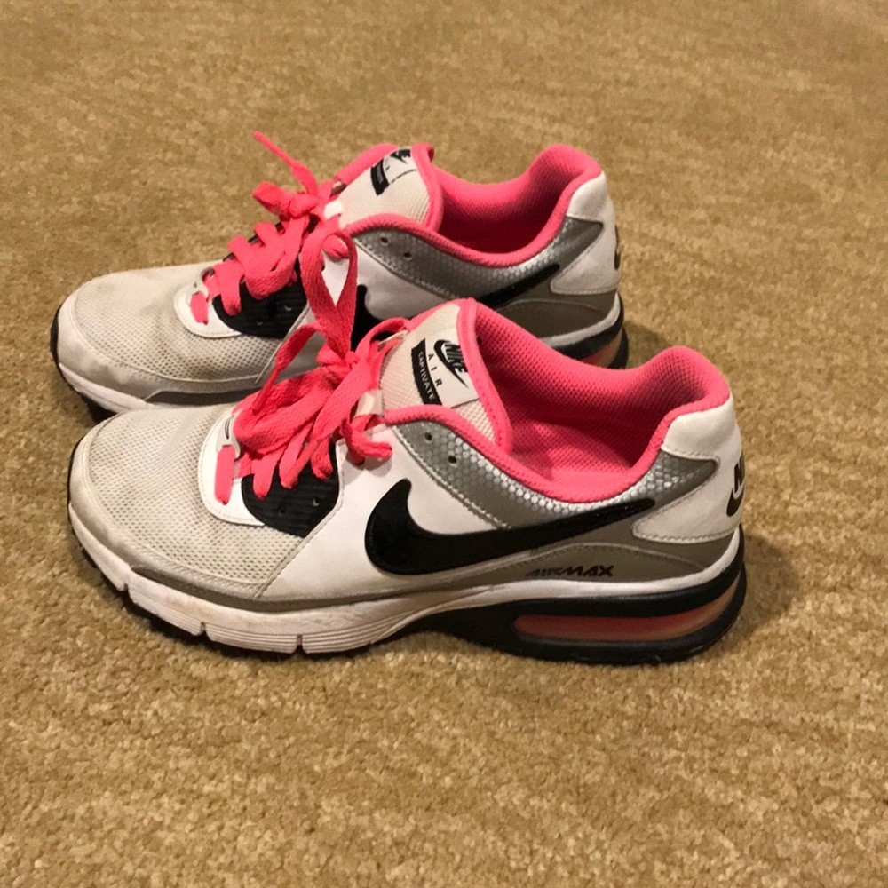 Excellent used condition Nike captivate AirMax